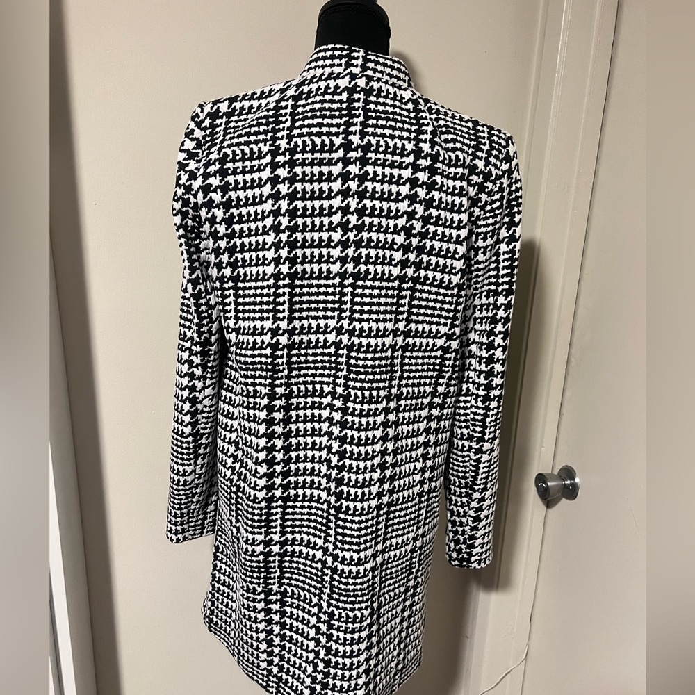 Carolina Belle Long herringbone open coat - Picture 2 of 3